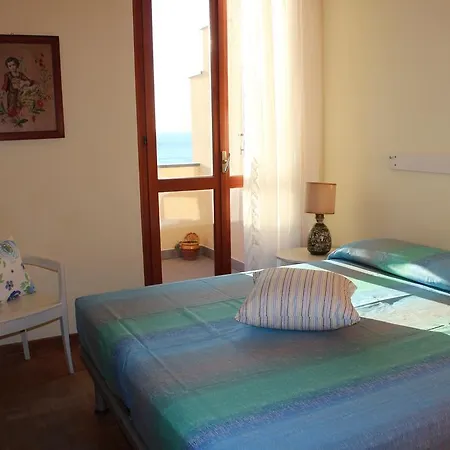A Casa Di Betty Appartement Moneglia